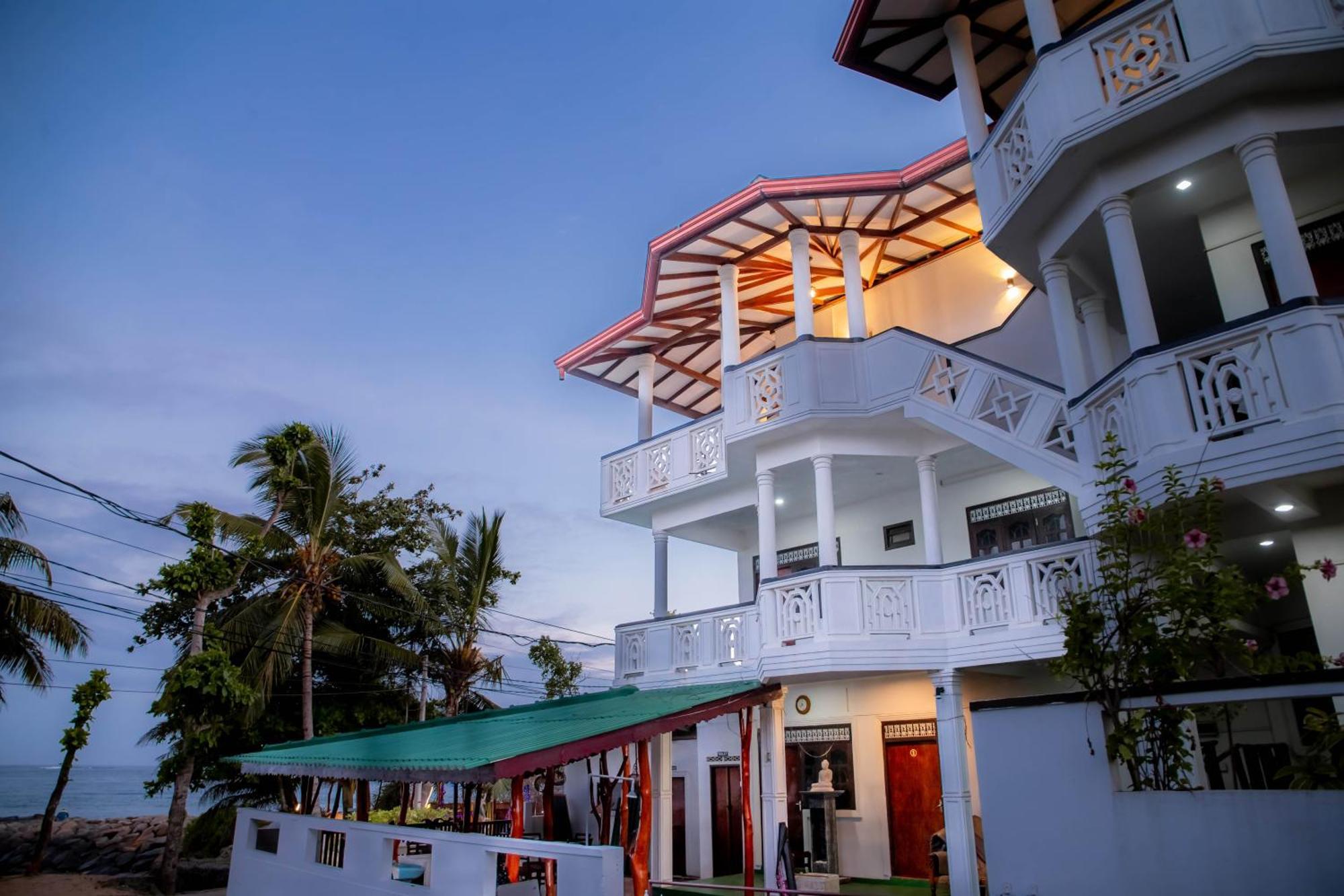 Grand Ocean Resort Tangalle Bagian luar foto